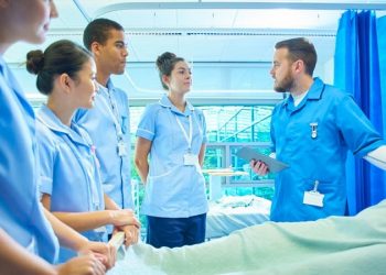 Giải đáp: Ngành Y tế Công cộng là gì? Cơ hội việc làm của ngành Y tế công cộng ra sao?