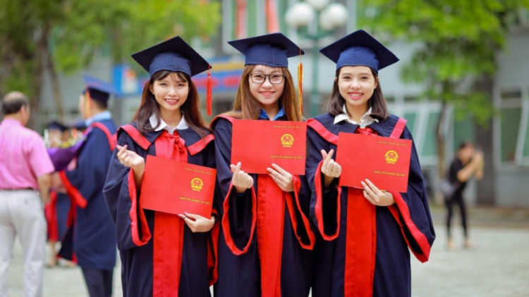 Cao đẳng học mấy năm ra trường? 1 học kỳ Cao đẳng bao nhiêu tháng?